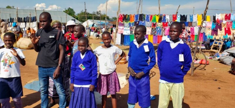 Children attending market day at Shirati